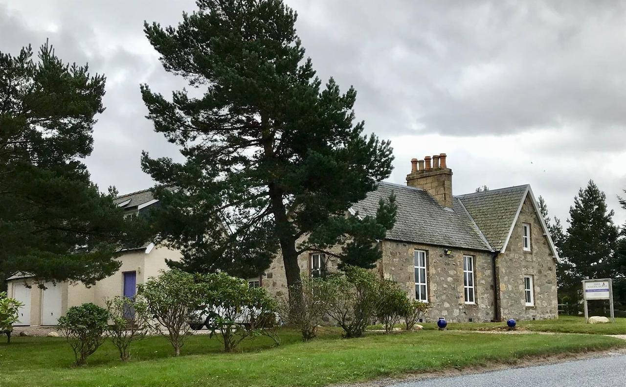 Grantown-on-SpeyDava School House住宿加早餐旅馆 外观 照片